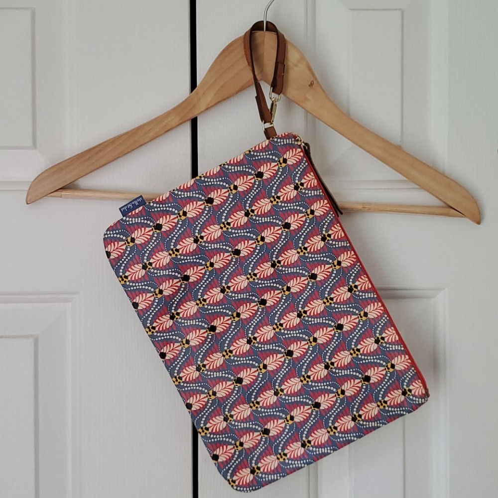 Stella & Dot Wristlet Clutch Zipper & Claw Clip